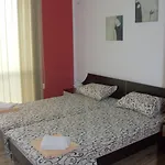 Nedelchevi 3* Приморско