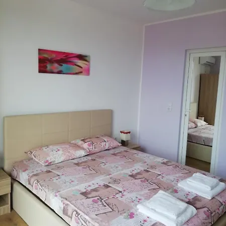 Gasthuis Nedelchevi 3*