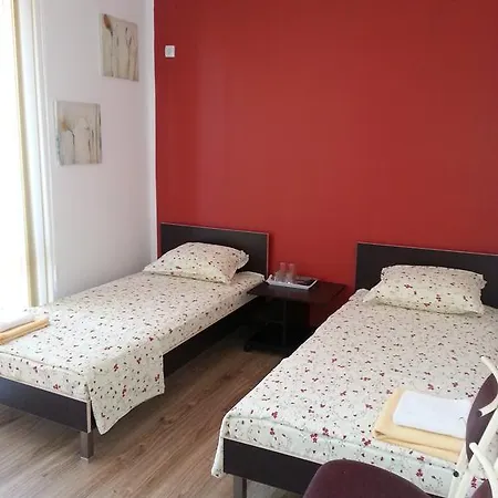 Guest house Nedelchevi 3*