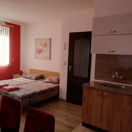 Nedelchevi بيت ضيافة *
